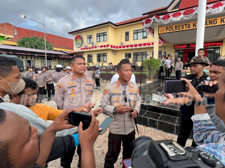 Aksi Damai Komite Solidaritas Untuk Papua Barat, Personel Polresta dan Polsek Kelapa Lima Berikan Pengamanan