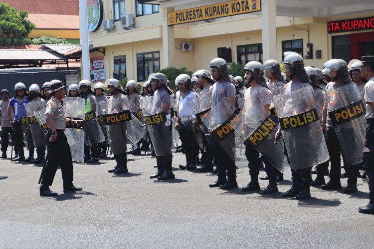 Kapolresta Kupang Kota Kombes Krisna, Pimpin Langsung Simulasi Sispamkota