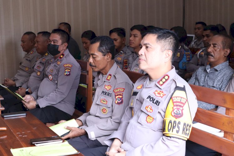 Ibadah Oekumene Polresta Kupang Kota, Pendeta Monalisa: Jadilah Bermanfaat Bagi Orang Lain