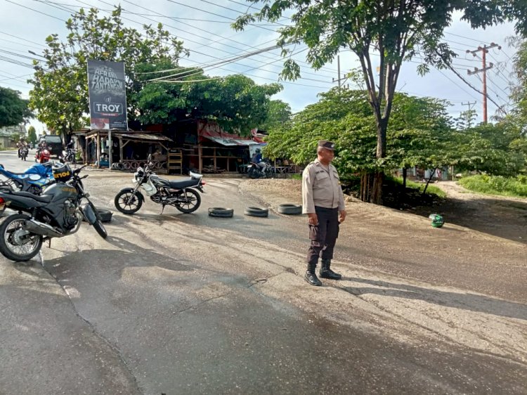 Polsek Maulafa Gelar Strong Point dan Rekayasa Arus Lalin di Sikumana