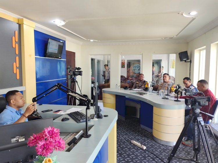 Dialog Interaktif Bersama RRI, Kapolresta Kupang Kota: Sebagian Besar Kecelakaan Akibat Kelalaian Pengendara.