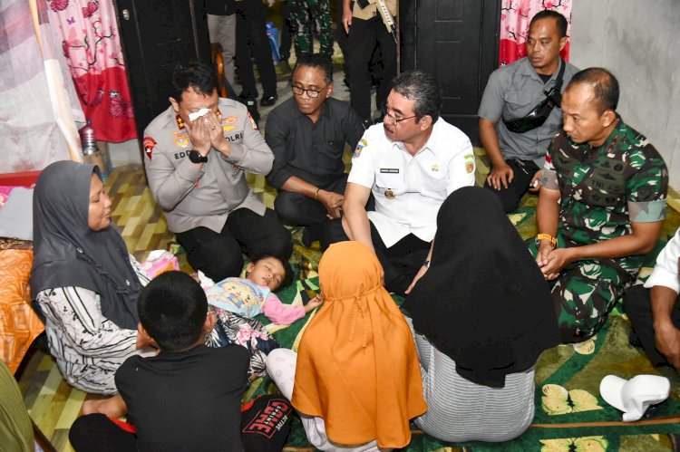 Gugur Saat Lerai Bentrokan, Bripka Husni Dianugerahi Kenaikan Pangkat Anumerta