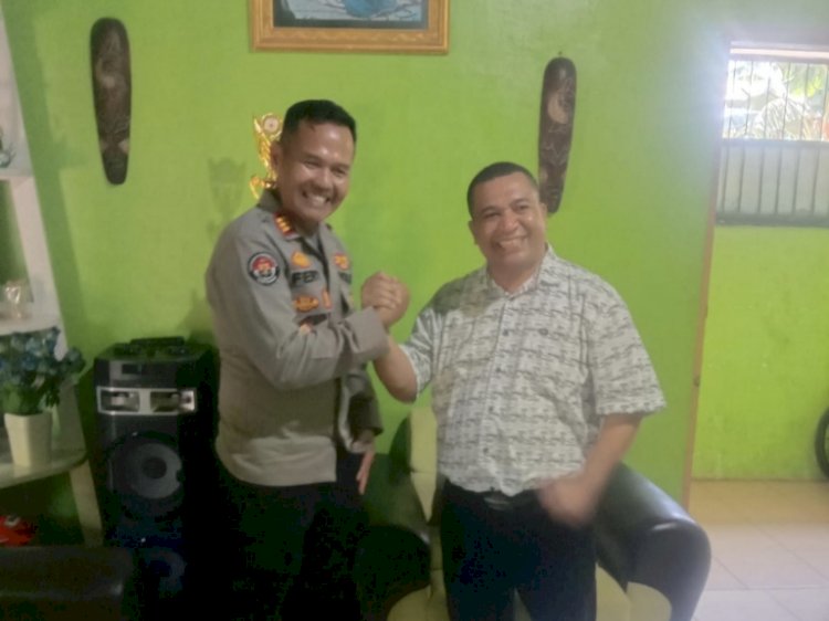 Silaturahmi Kapolsek Maulafa dengan Ketua Perguruan Silat Persaudaraan Setia Hati Teratai (PSHT) dan Ketua Ormas Laskar Timor Indonesia (LTI).