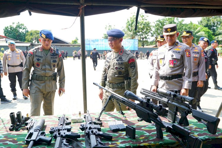 Danpas Pelopor Korbrimob Polri Pimpin Apel Gelar Pasukan Operasi Kepolisian Terpusat  “AB Moskona 2025”