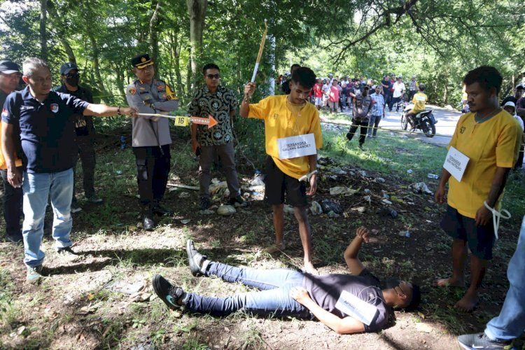 Rekonstruksi Kejadian Tindak Pidana, Bentuk Komitmen dan Keseriusan Polresta Tangani Kasus Pembunuhan di Manulai Dua.
