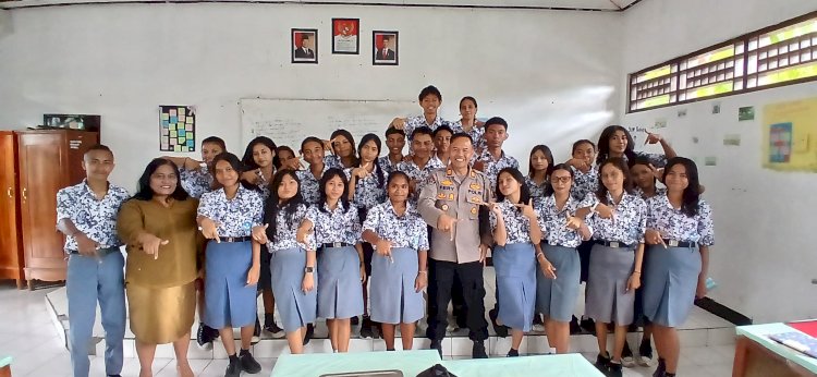 Silahturahmi Kapolsek Maulafa di SMA Negeri 7 Kupang, Beri Motivasi Kepada Guru dan Siswa.