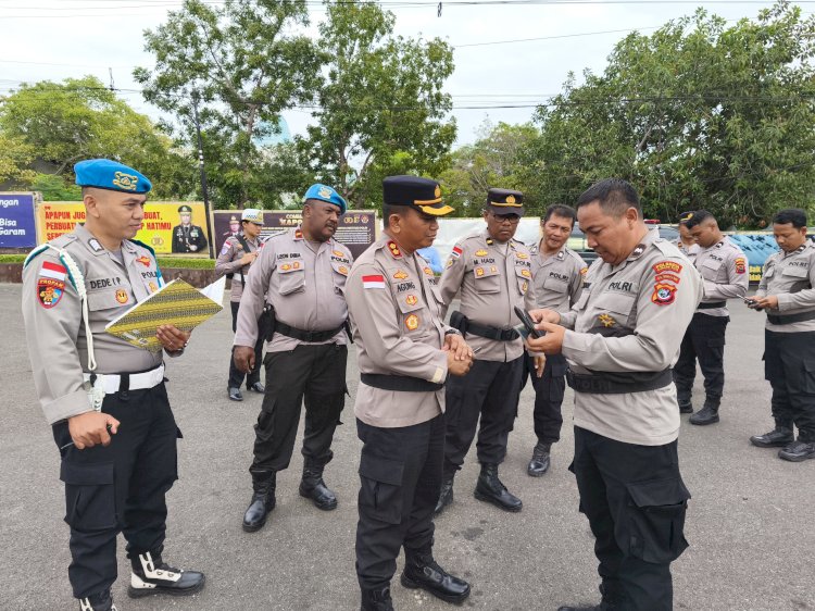 Wakapolresta Kupang Kota Periksa Sikap Tampang Personel, Tekankan Disiplin dan Profesionalisme.