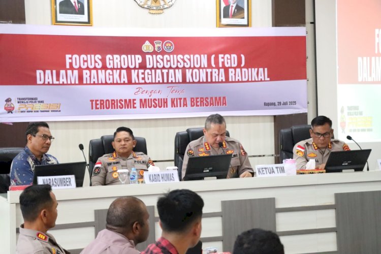 Polresta Kupang Kota Gelar FGD Kontra Radikal: “Terorisme Musuh Kita Bersama”.