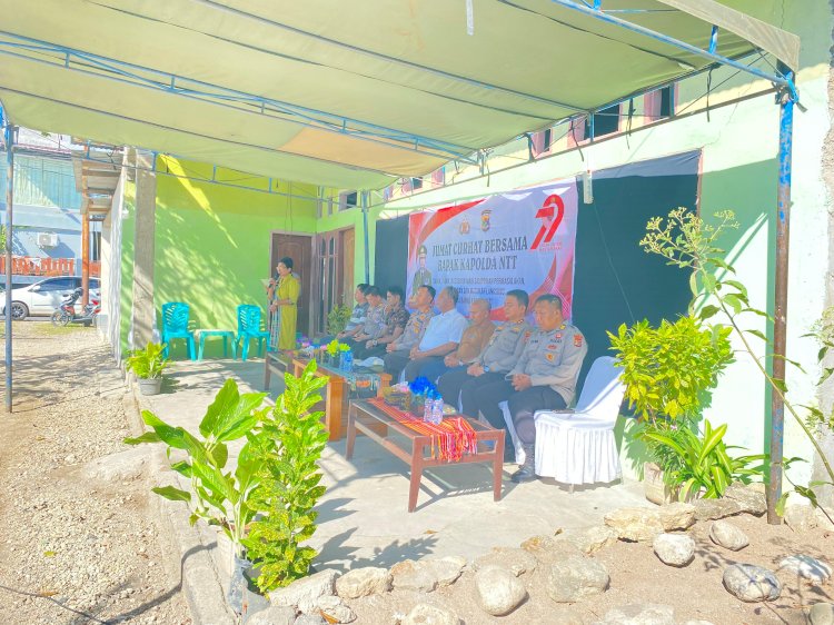 Wakapolresta Kupang Kota Ikuti Jumat Curhat di Maulafa, Warga Sampaikan Langsung Aspirasi dan Keluhan.