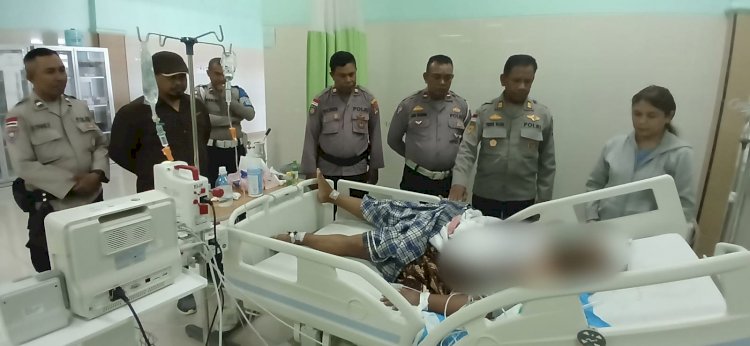 Kapolsek Koja Besuk Anggota yang Sakit, Wujudkan Kepedulian dan Soliditas Polri.