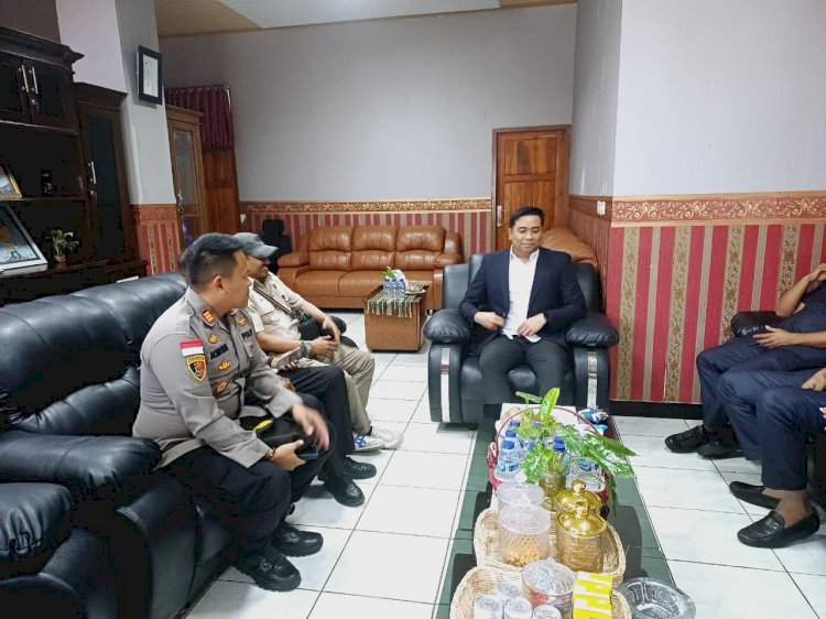 Kapolsek Kota Lama Silaturahmi dengan Pimpinan dan Anggota DPRD Kota Kupang, Bahas Kamtibmas.