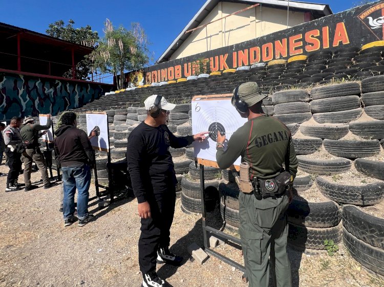 Polresta Kupang Kota Gelar Ujian Menembak bagi Calon Pemegang Senpi Dinas