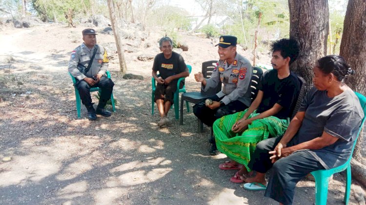 Kapolsek Maulafa Kunjungi Korban Penganiayaan di Kelurahan Bello, Tunjukan Empati dan Komitmen Tuntaskan Kasus.