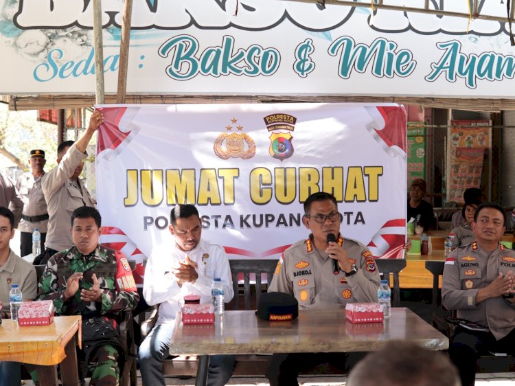 Kapolresta Kupang Kota Dengarkan Curahan Hati Warga di Wisata Kuliner Oepoi