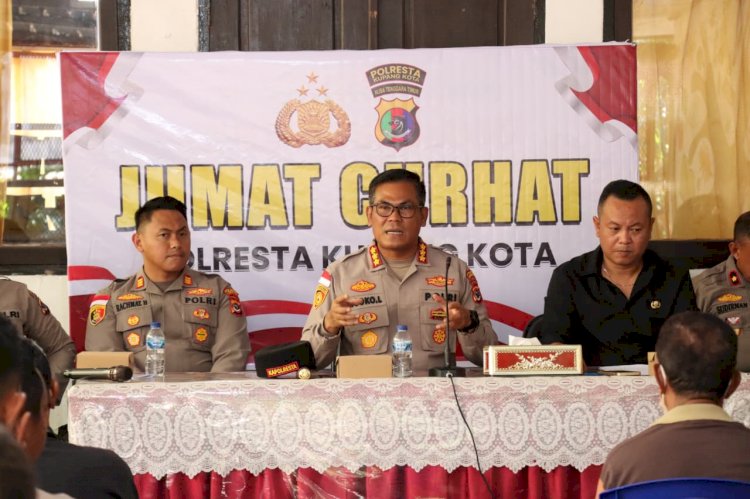 Polresta Kupang Kota Gelar Jumat Curhat di Oesapa Barat, Warga Sampaikan Aspirasi Soal Keamanan Lingkungan.