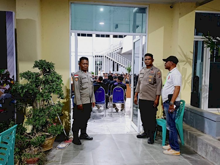 Apresiasi Atas Kinerja, Ketua Sidang Sinode Istimewa GMIT Beri Ucapan Terima Kasih ke Kapolresta Kupang Kota.