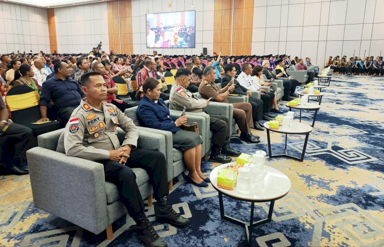Kapolsek Maulafa Hadiri Wisuda IAKN Kupang, Wujud Sinergitas Polri dengan Dunia Pendidikan.