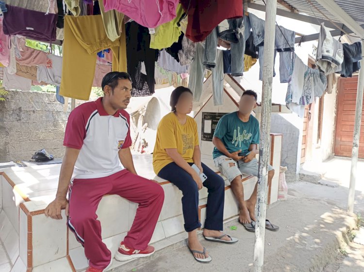 Mahasiswa Mabuk Mengamuk, Kos-kosan di Fontein Jadi Sasaran: Bhabinkamtibmas Sigap Dampingi Korban.