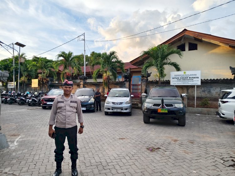 Polsek Kota Lama Amankan Persembahyangan Hari Raya Galungan dan Pujawali di Pura Oebanantha Kupang