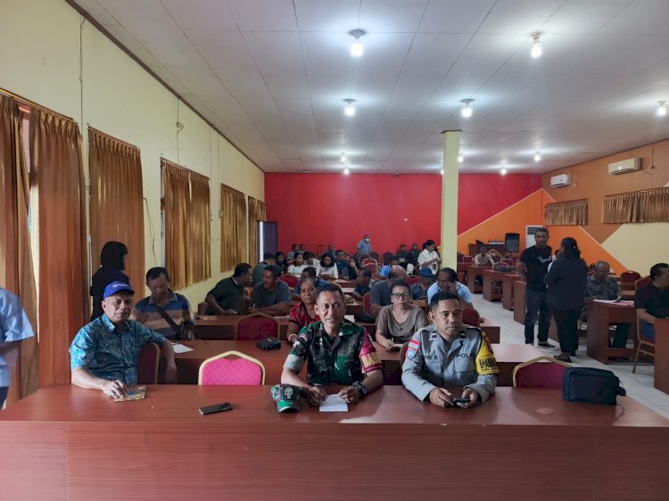 Bhabinkamtibmas Kayu Putih Dukung Sosialisasi Bank Sampah, Kapolsek Kota Raja Apresiasi Inisiatif Tingkatkan Kesadaran Masyarakat.