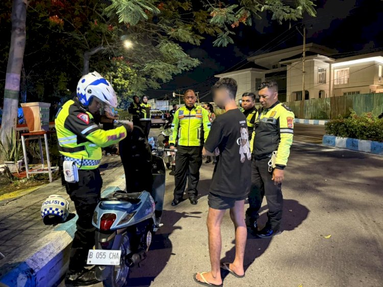 Satlantas Polresta Kupang Kota Gelar Patroli Malam Antisipasi Balap Liar dan Knalpot Racing.