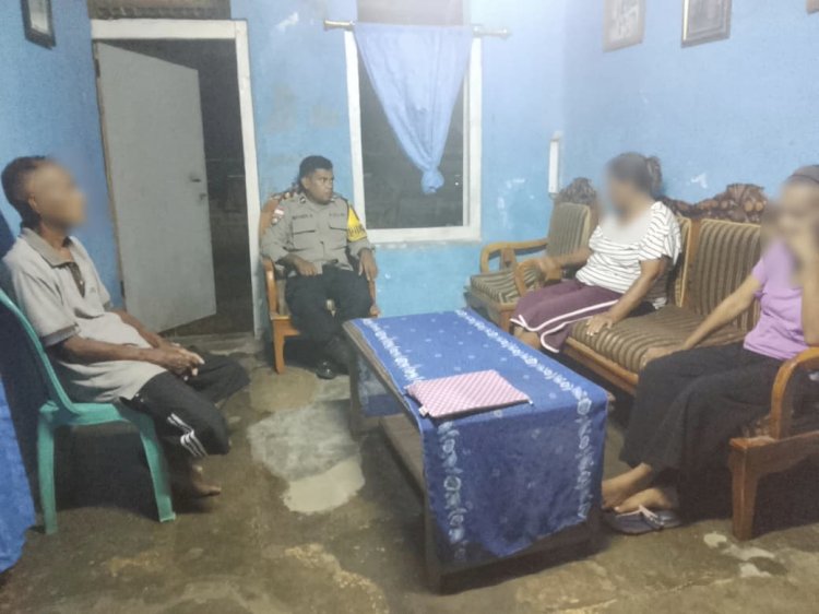 Mabuk dan Mencaci Maki Ibunya Sendiri, Bhabinkamtibmas Namosain Lakukan Mediasi.