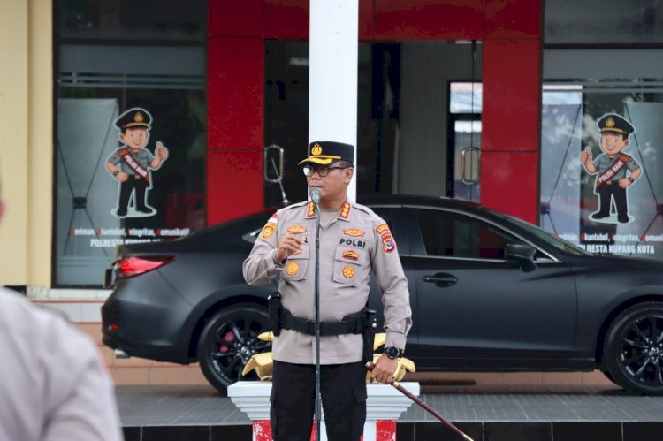 Kapolresta Kupang Kota Pimpin Apel Pagi, Evaluasi Kinerja dan Tekankan Penguatan Pelayanan Publik.