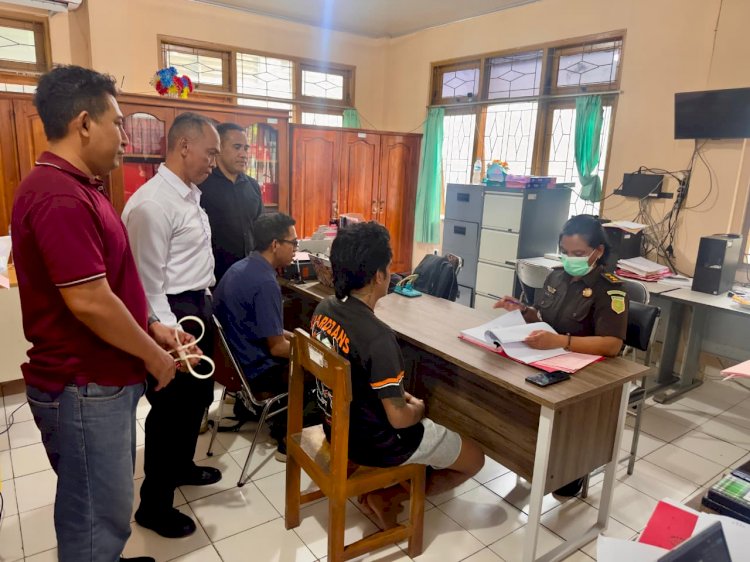 Kasus Jambret Terhadap Korban Disabilitas Dinyatakan Lengkap, Polsek Kota Lama Limpahkan Tersangka yang Seorang Residivis ke Kejaksaan.