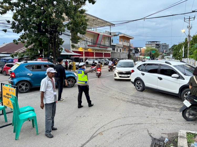Polresta Kupang Kota Libatkan Polda NTT dan Elemen Masyarakat, Amankan Ibadah Natal 2025.