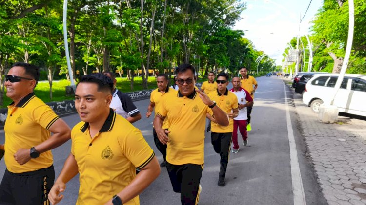 Polresta Kupang Kota Gelar Olahraga Bersama, Jaga Kebugaran dan Soliditas Personel.