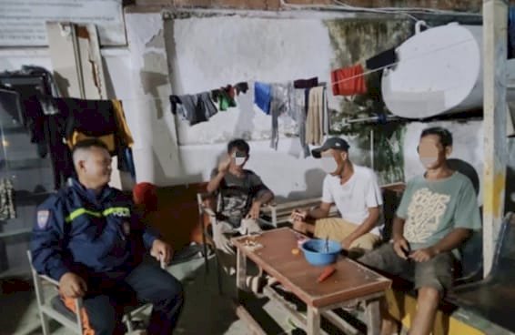 Bhabinkamtibmas Fatufeto Respon Cepat Aduan Warga, Tertibkan Keributan Warga pada Dini Hari.