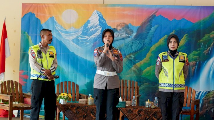 Satlantas Polresta Kupang Kota Ajak Pelajar SMA Seminari St. Rafael Jadi Pelopor Keselamatan Berlalu Lintas