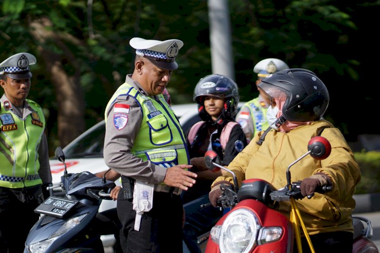 Hari Ke-8 Ops Keselamatan Turangga 2026: Polresta Kupang Kota Ajak Masyarakat Jadikan Keselamatan Sebagai Kebutuhan Utama.