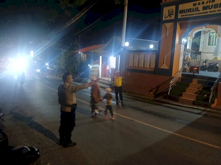 Polsek Alak Intensifkan Pengamanan Tarawih Selama Bulan Ramadhan.