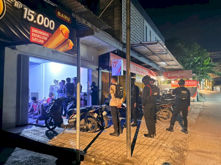 Patroli Malam hingga Sahur, Satsamapta Polresta Kupang Kota Pastikan Kamtibmas Tetap Kondusif.