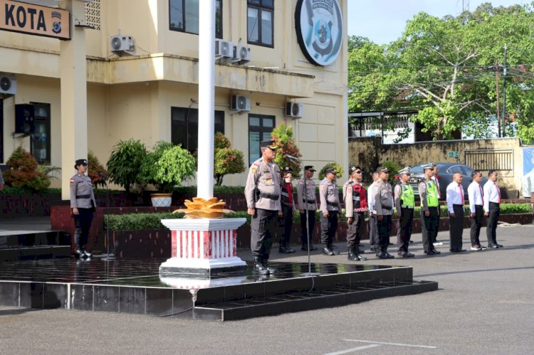 Kapolresta Kupang Kota Pimpin Apel Jam Pimpinan, Tekankan Respons Cepat Aduan Masyarakat dan Patroli Berbasis Data.
