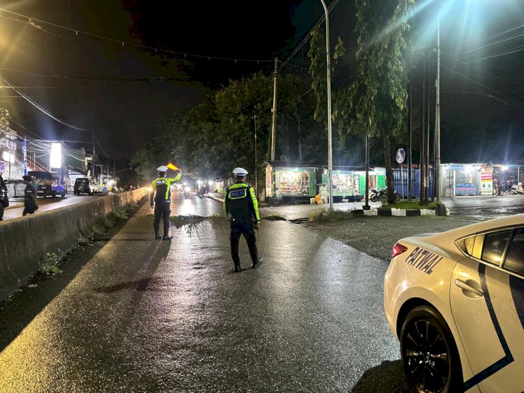 Patroli Lampu Biru Satlantas Polresta Kupang Kota, Ciptakan Kamseltibcarlantas dan Tekan Aksi Balap Liar.