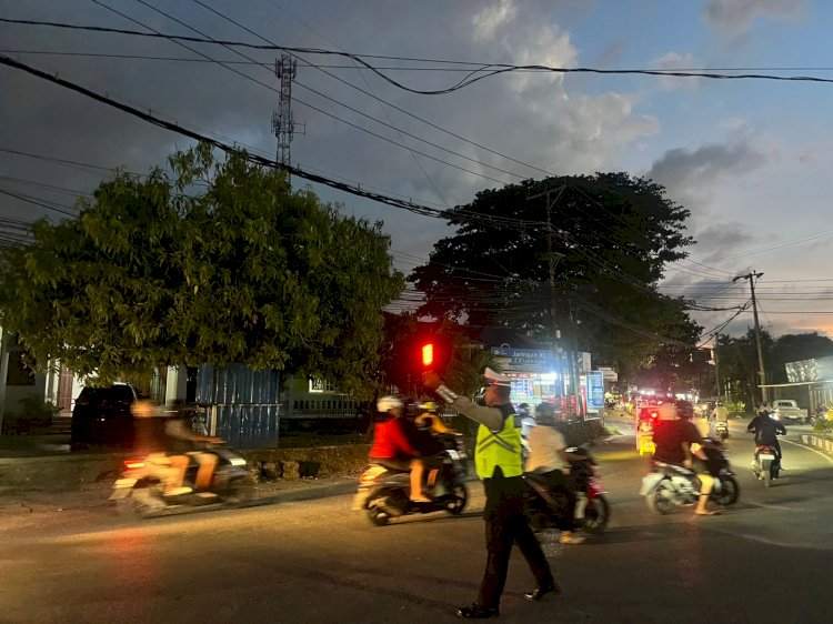 Satlantas Polresta Kupang Kota Gelar Strong Point, Wujudkan Kamseltibcarlantas di Kota Kupang.
