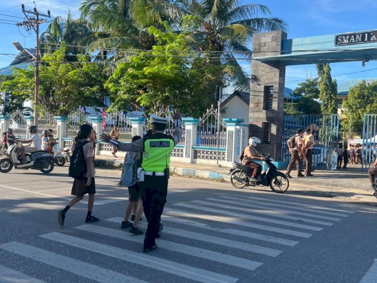 Ratusan Personel Polresta Kupang Kota Turun ke Jalan, Pastikan Keselamatan Masyarakat dan Kelancaran Arus Lalin.