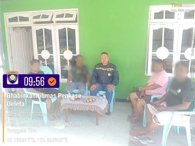 Bhabinkamtibmas Penkase Oeleta Mediasi Perselisihan Warga, Masalah Diselesaikan Secara Kekeluargaan.