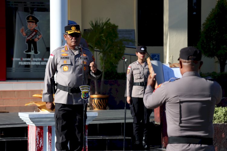 Pimpin Apel Jam Pimpinan, Kapolresta Kupang Kota Tekankan Kesiapsiagaan Bencana Hingga Persiapan Kunjungan Wamen PANRB.