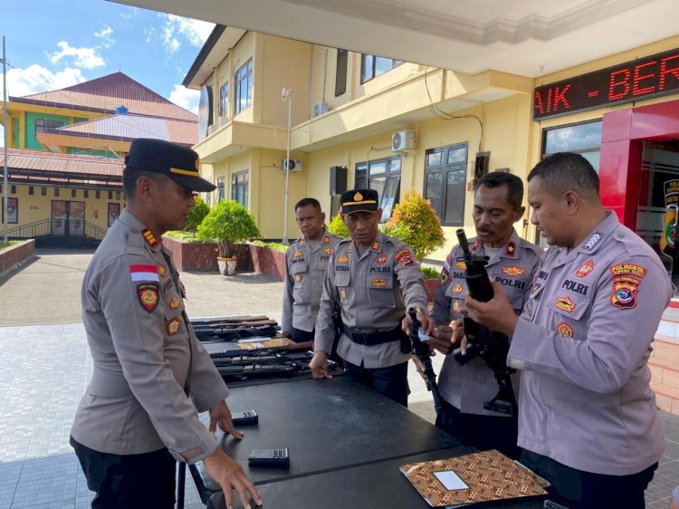Cegah Penyalahgunaan, Polresta Kupang Kota Lakukan Pemeriksaan Senjata Api Anggota.