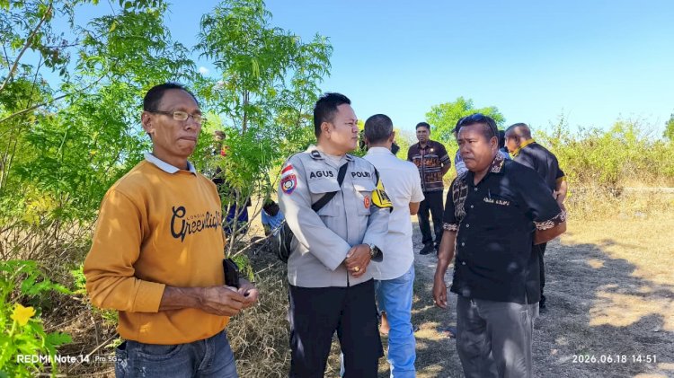 Bhabinkamtibmas Penkase Oeleta Amankan Kegiatan Pengukuran Tanah oleh BPN Kota Kupang.