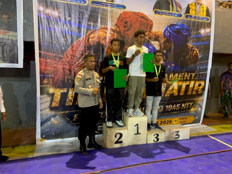 Kapolsek Kota Raja Hadiri Penutupan Open Turnamen Tinju Amatir Rektor UPG 1945 NTT Cup 2026