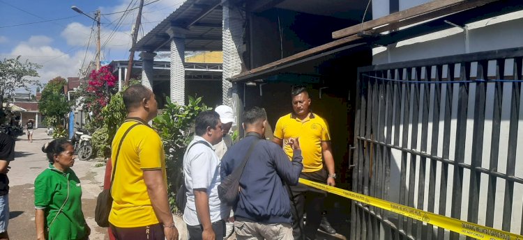 Kebakaran Hanguskan Tiga Rumah di BTN Kolhua, Polsek Maulafa Gerak Cepat Bantu Warga Padamkan Api.