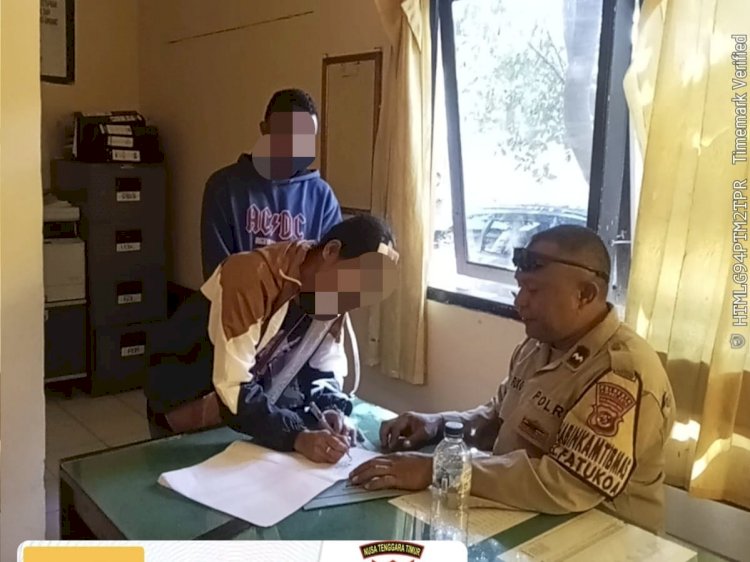 Dualisme Peran, Bhabinkamtibmas Fatukoa Jadi Jembatan Damai Selesaikan Kasus KDRT di Kelurahan Bello.