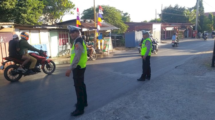 Unit Lantas Polsek Kota Raja Intensifkan Penertiban Pagi, Edukasi Keselamatan Jadi Prioritas.