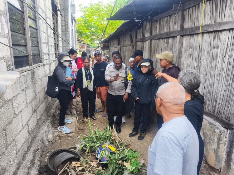 Bhabinkamtibmas Kuanino Kawal Penataan Batas Tanah, Wujudkan Situasi Aman dan Kondusif.