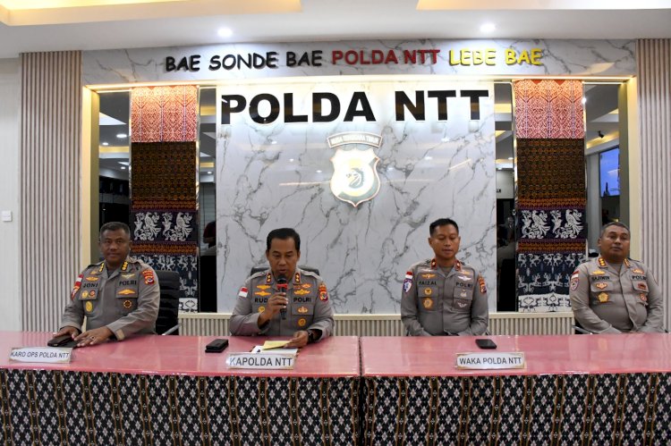 Kapolda NTT Ungkap Gerak Cepat Polri Tangani Gempa Flores M7,7: Tiga Wilayah Terisolir Berhasil Ditembus.