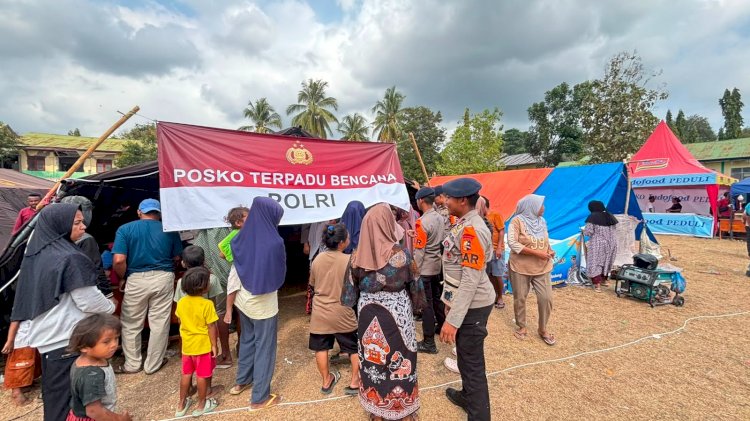 Hari Ke-6 Pascagempa, Polri Terus Bergerak: Brimob dan Bantuan Logistik Konsisten Dikirim ke NTT
